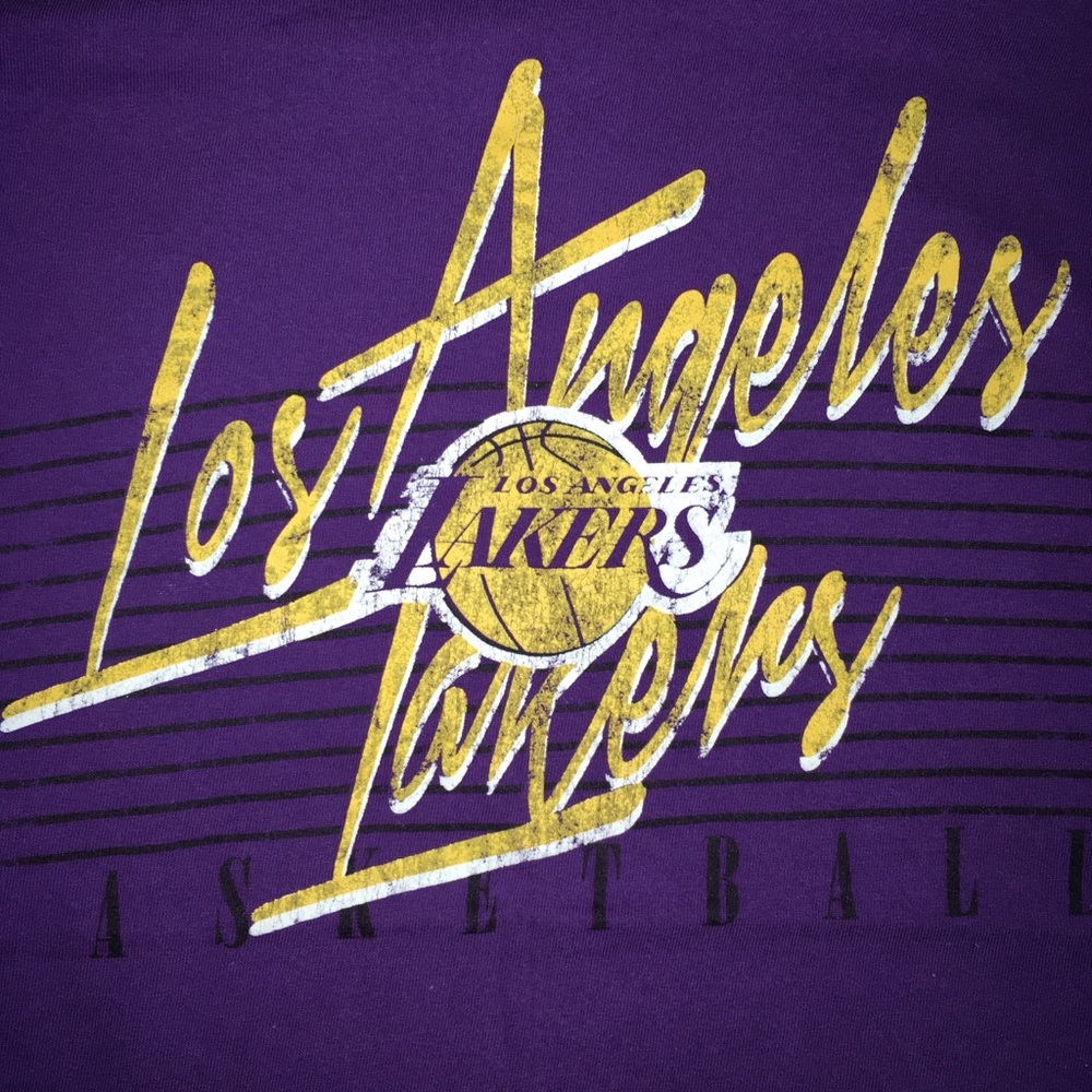 LA Lakers t-shirt
